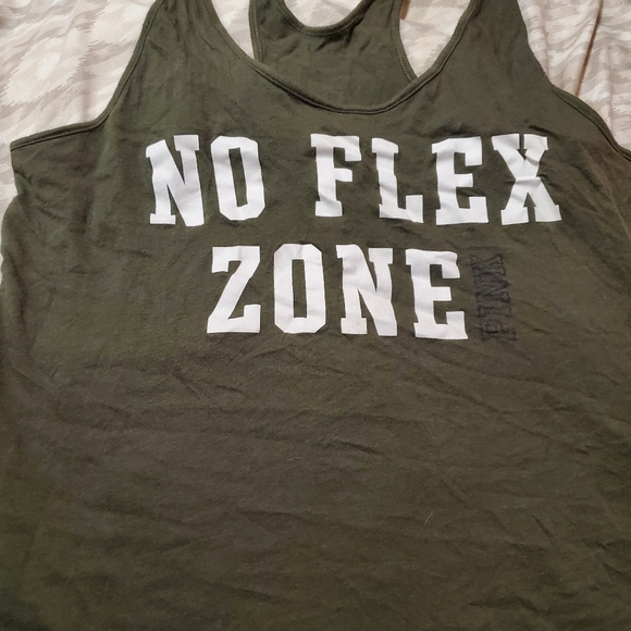 Victoria secrets PINK tank - Picture 3 of 3